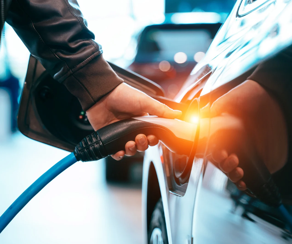 Ładowanie pojazdów elektrycznych – nowoczesna wygoda w historycznym otoczeniu